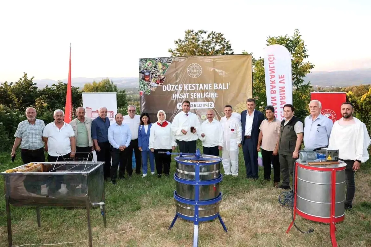 Düzce Kestane Balı Hasat Şenliği Düzenlendi