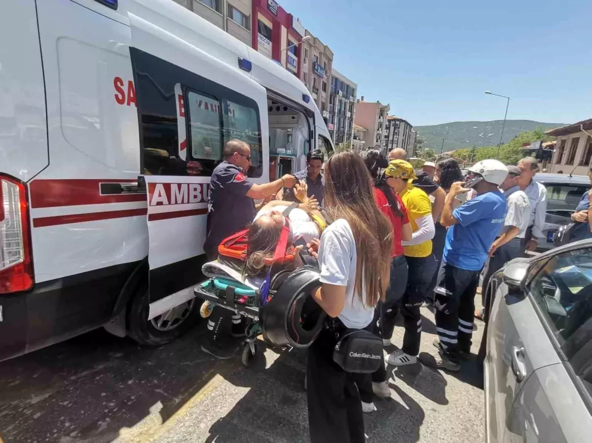 Muğla'da Motosiklet Kazası: Kadın Sürücü Yaralandı