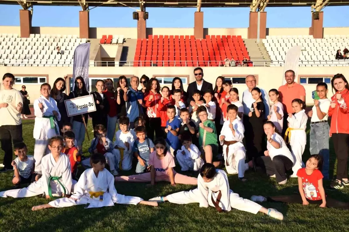 Afyonkarahisar'da Yaz Spor Okulları Açıldı