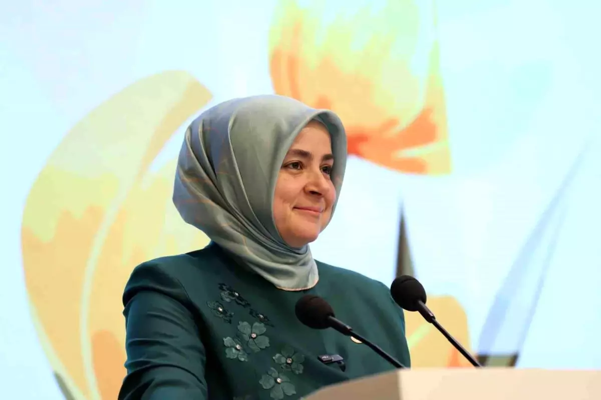 AK Parti Kadın Kolları'nın düzenlediği 'Kadın Kolları Liderlik Akademisi' sona erdi