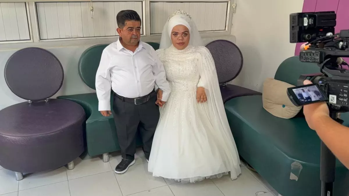Akondroplazi Hastası Çiftin Hayalindeki Düğün Gerçekleşti