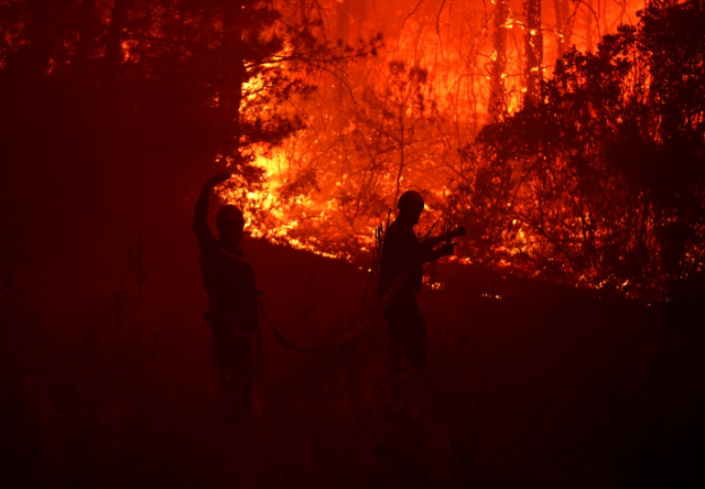 The teams in Buca were caught between the flames: If we are to die, we will die together