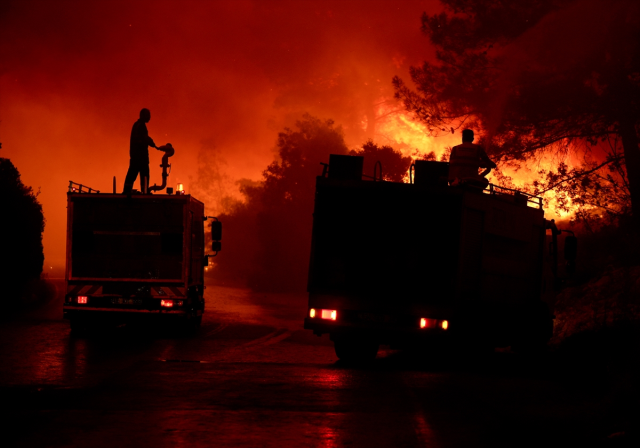 The teams in Buca were caught between the flames: If we are to die, we will die together