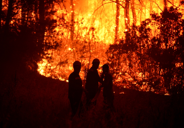 The teams in Buca were caught between the flames: If we are to die, we will die together