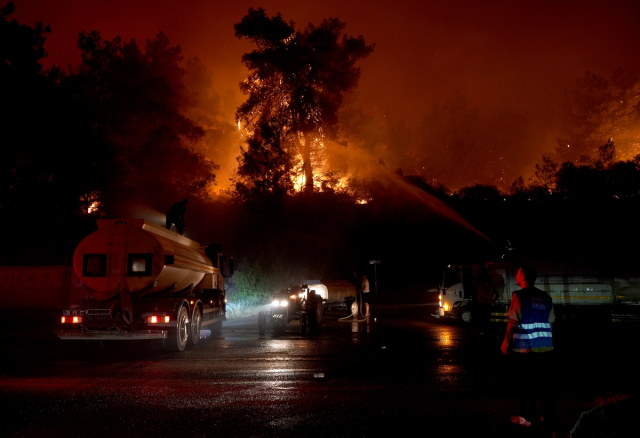 The teams in Buca were caught between the flames: If we are to die, we will die together