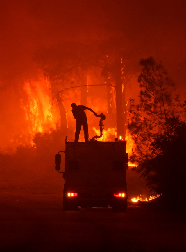The teams in Buca were caught between the flames: If we are to die, we will die together