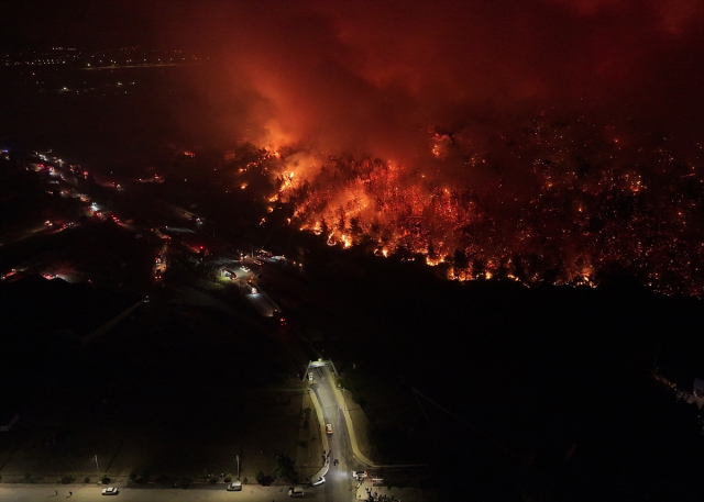 The teams in Buca were caught between the flames: If we are to die, we will die together
