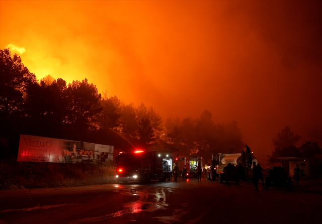 The teams in Buca were caught between the flames: If we are to die, we will die together