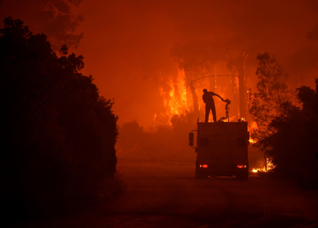 The teams in Buca were caught between the flames: If we are to die, we will die together