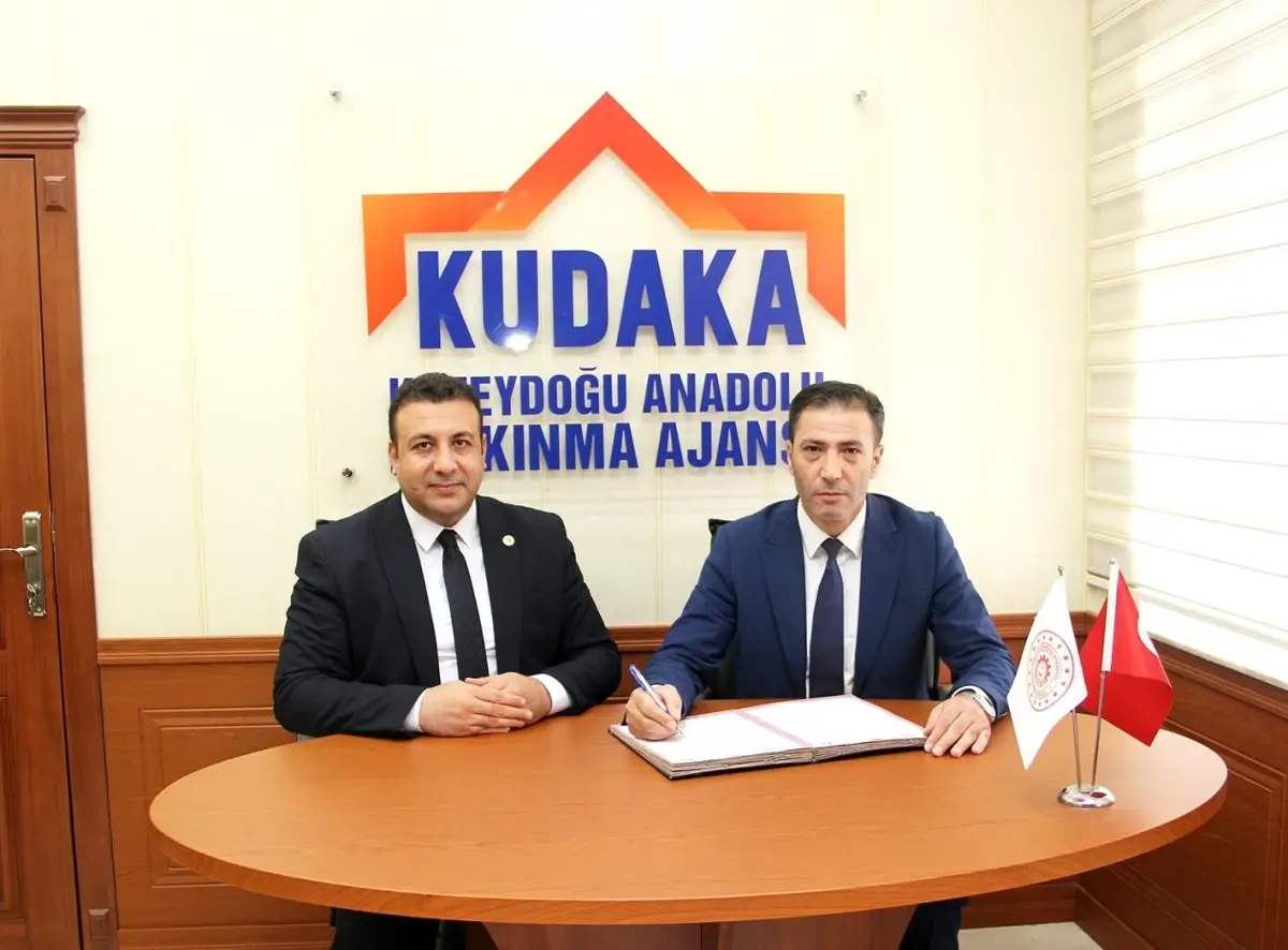 Çat Barajı Seyir ve Yöresel Yaşam Alanı Projesi için Destek Sözleşmesi İmzalandı