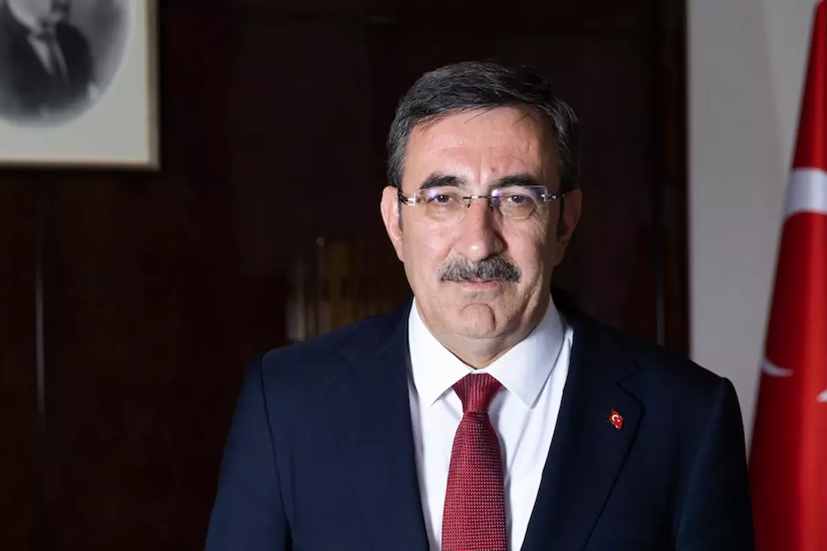 Cumhurbaşkanı Erdoğan'ın yerine Cumhurbaşkanlığı'na vekalet edecek isim belli oldu