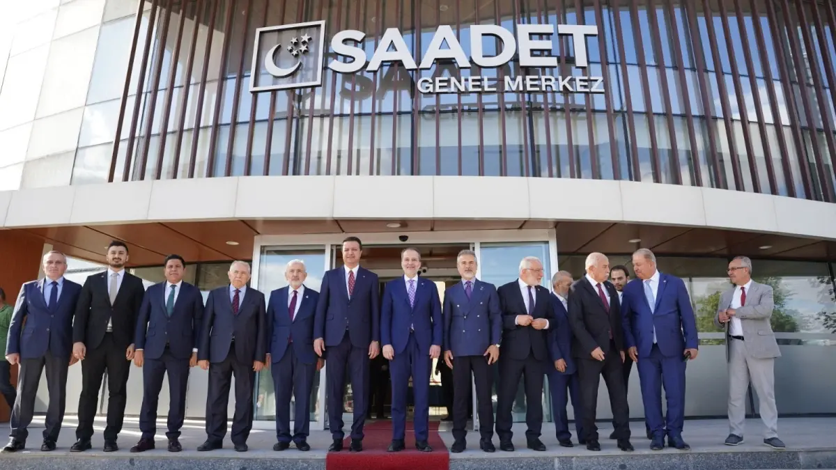 Fatih Erbakan, Mahmut Arıkan'ı ziyaret etti