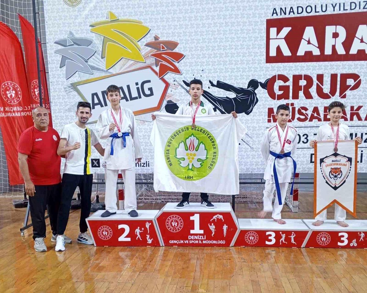 Afyonkarahisar'lı gençler ANALİG Karate Grup Müsabakalarında başarı elde etti