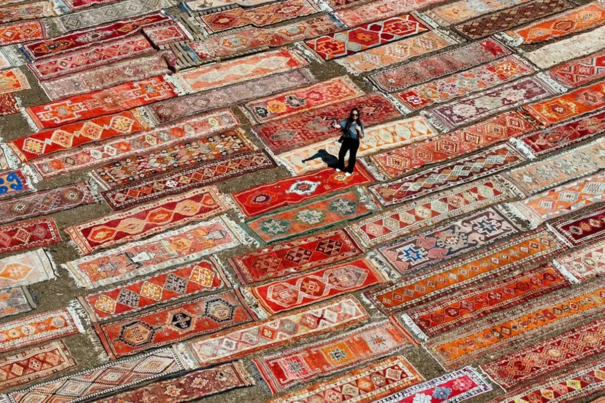 Antalya'da sıcaklar 40 dereceye ulaştı, tarlalar halıyla kaplandı