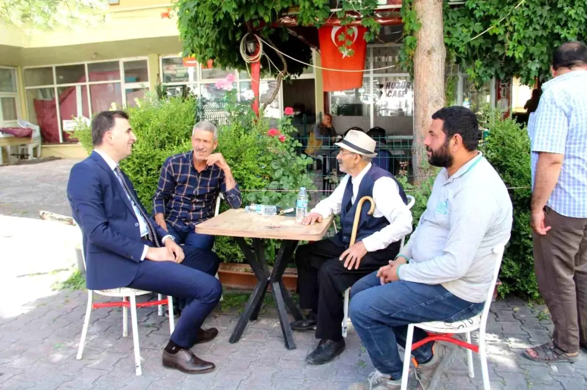 Çemişgezek Kaymakamı Levent Küçük, Esnaf ve Vatandaşlarla Buluştu