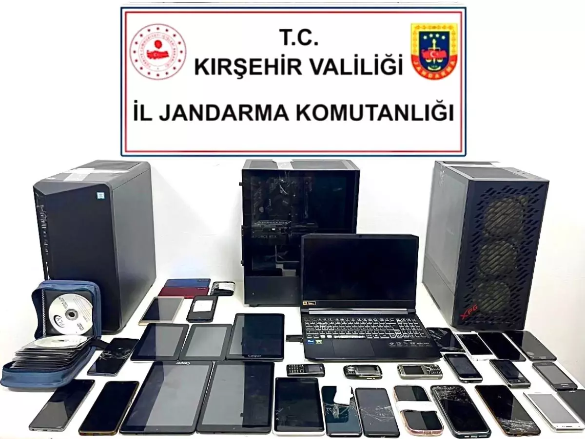 Kırşehir'de Dolandırıcılık Operasyonu: 14 Gözaltı