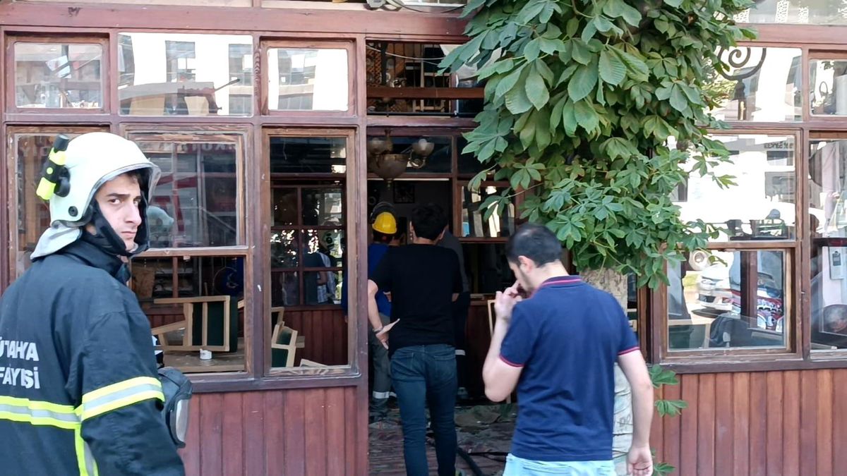 Kütahya'da Kafede Mutfak Tüpü Patladı: 1 Yaralı