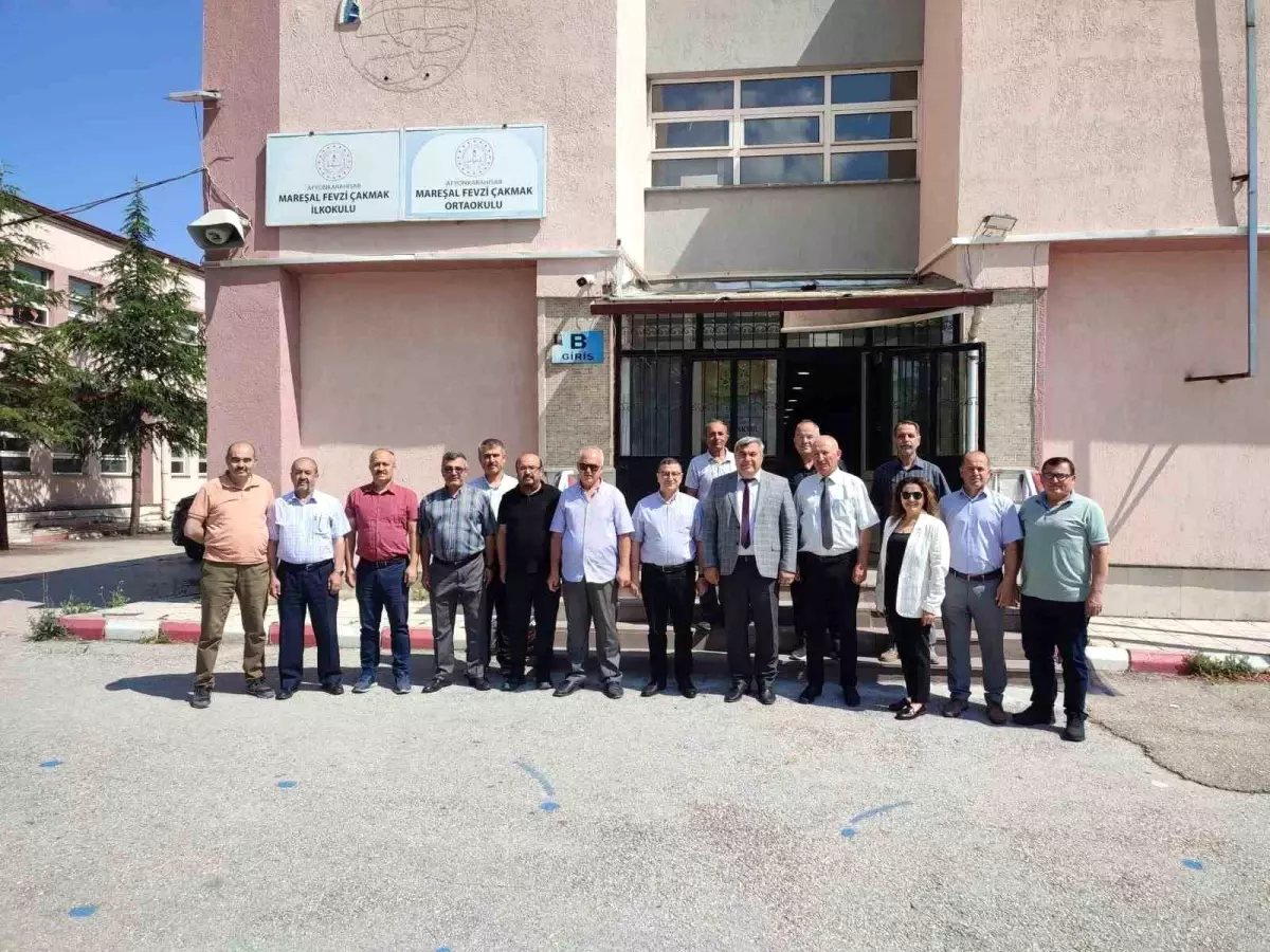 Afyonkarahisar'da Okul Tadilat ve Onarım Çalışmaları Devam Ediyor