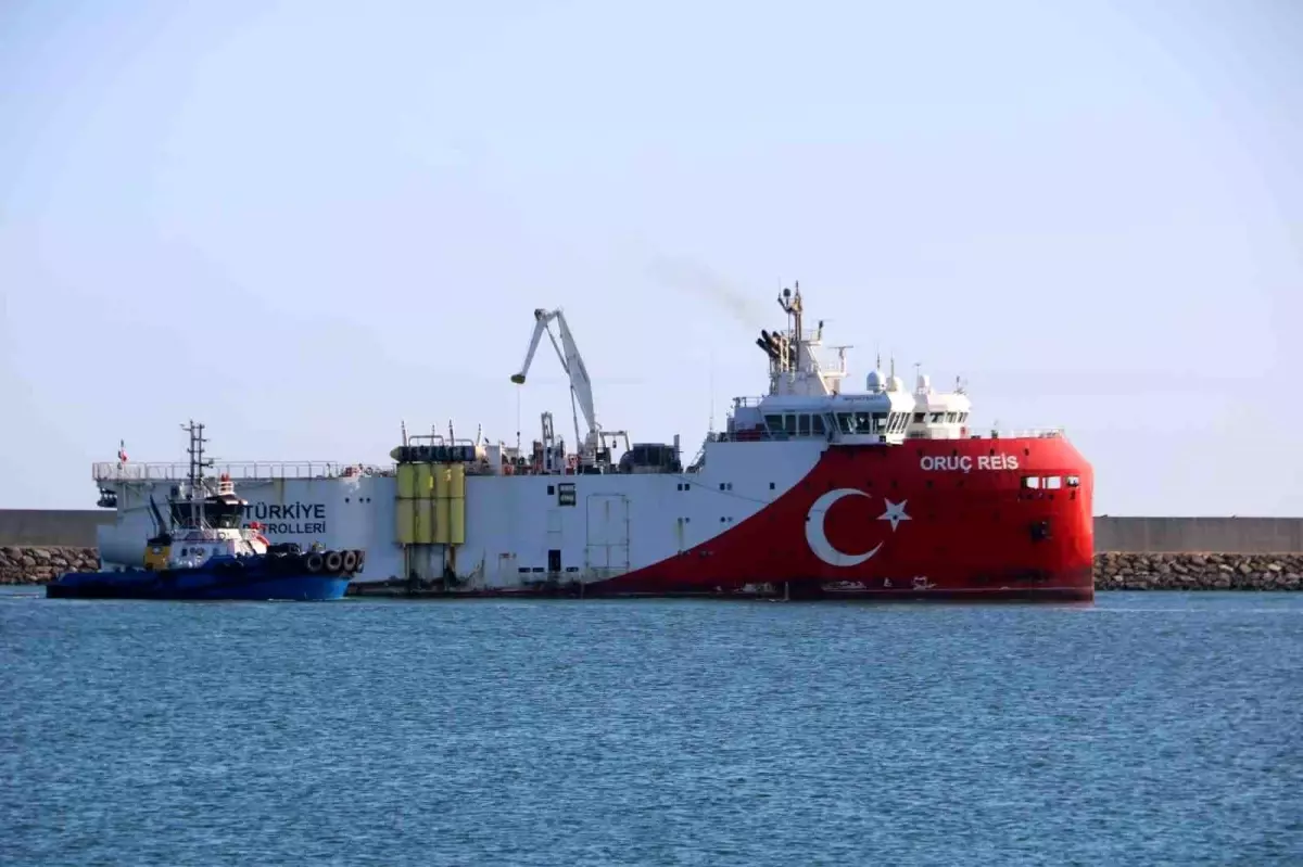 Oruç Reis Sismik Araştırma Gemisi Filyos Limanı'na Döndü