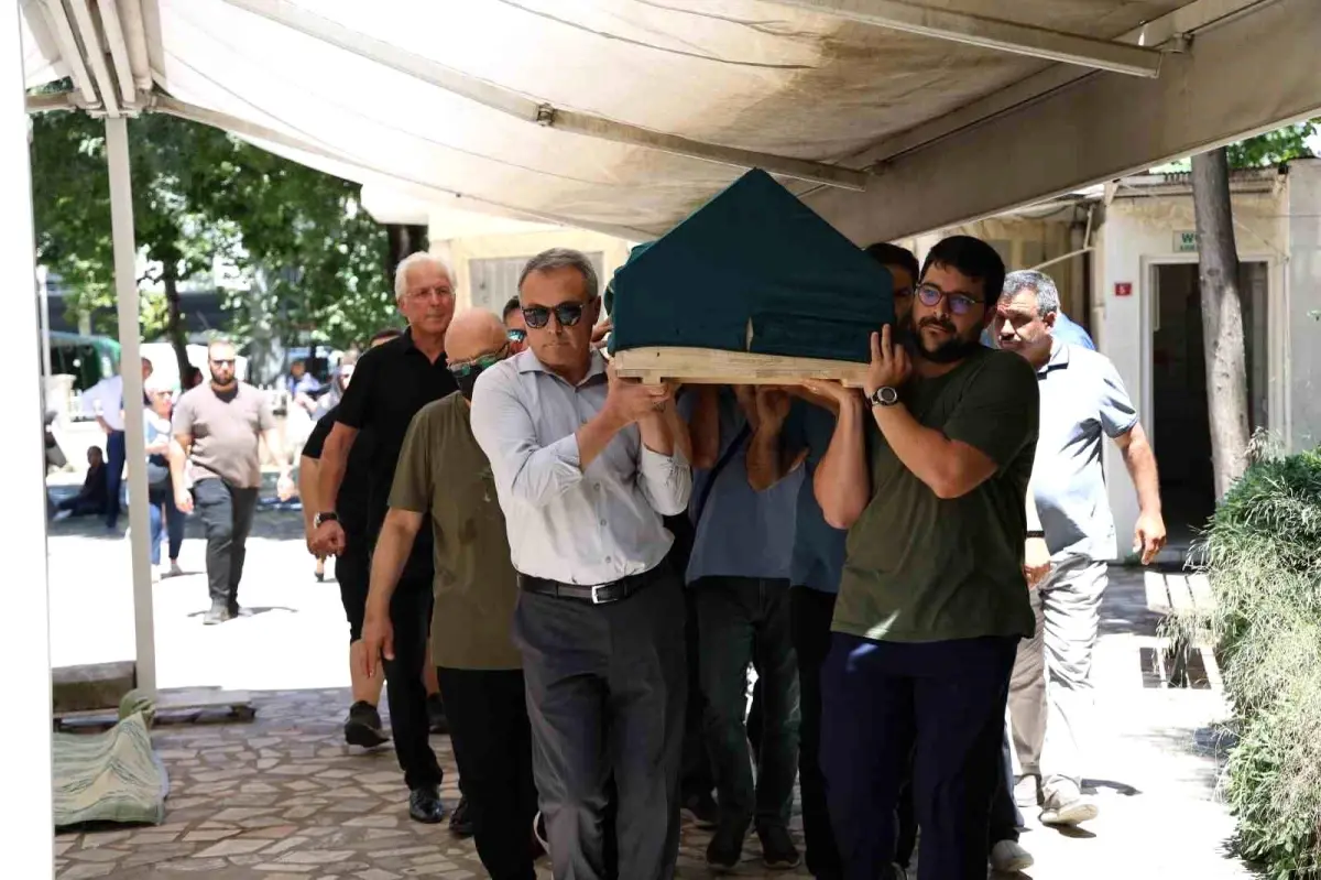 Mühendis Pilot Mehmet Demirci Son Yolculuğuna Uğurlandı