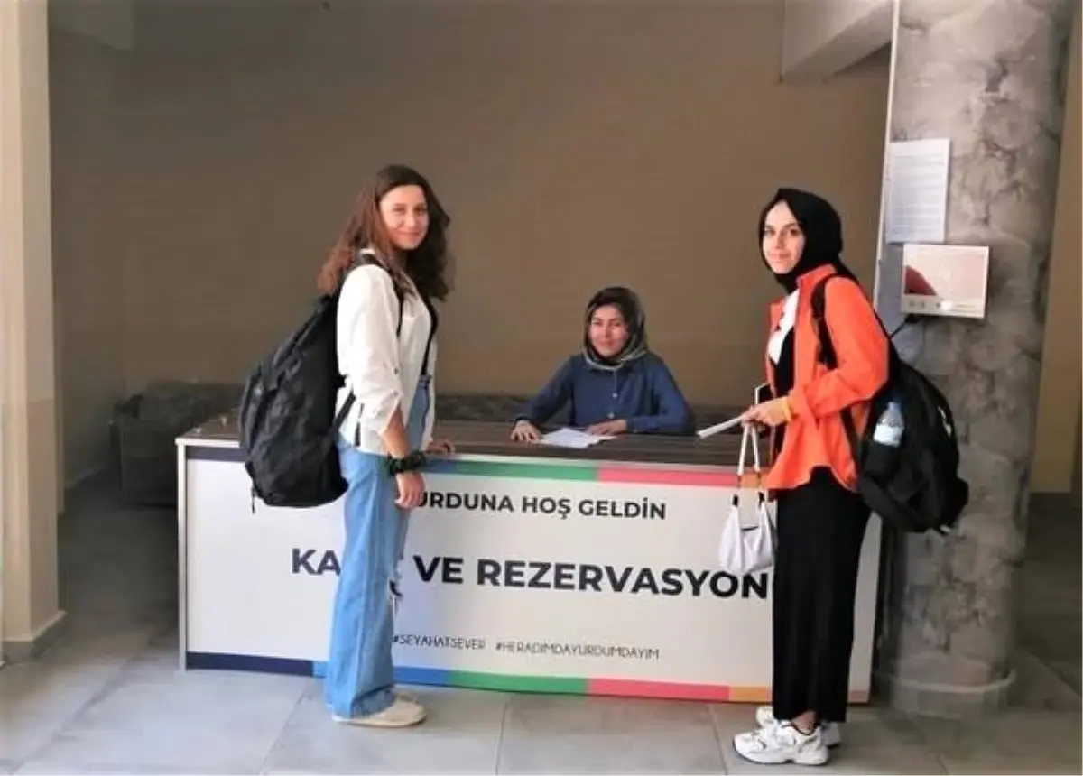 Gençlerin Yaz Tatili İçin 'Seyahatsever' Projesi Balıkesir'de Başladı