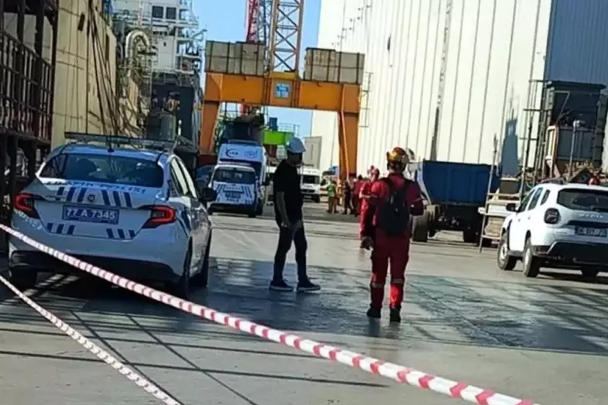 Yalova'da tersanede vinç kazası! 22 yaşındaki işçi hayatını kaybetti
