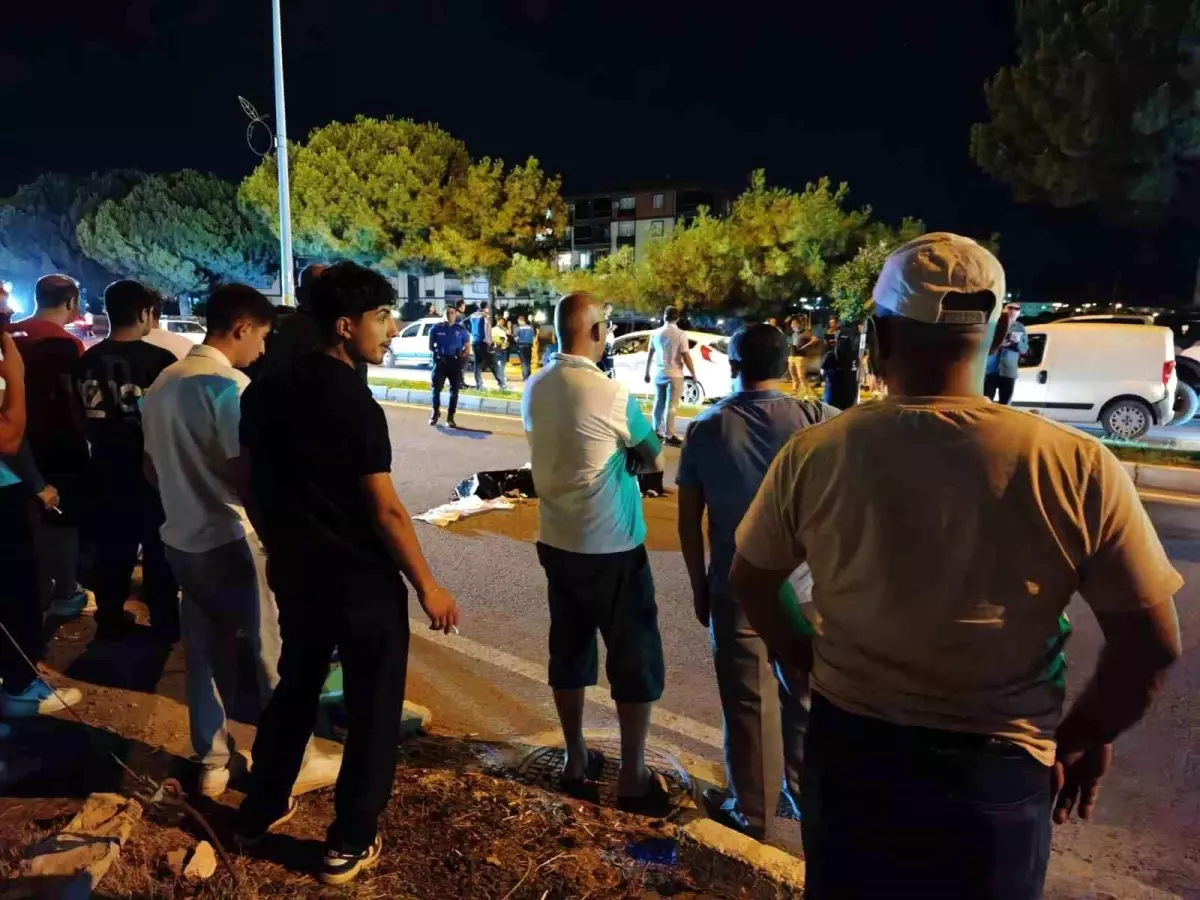 Burhaniye'de Otomobilin Çarptığı Yaya Hayatını Kaybetti