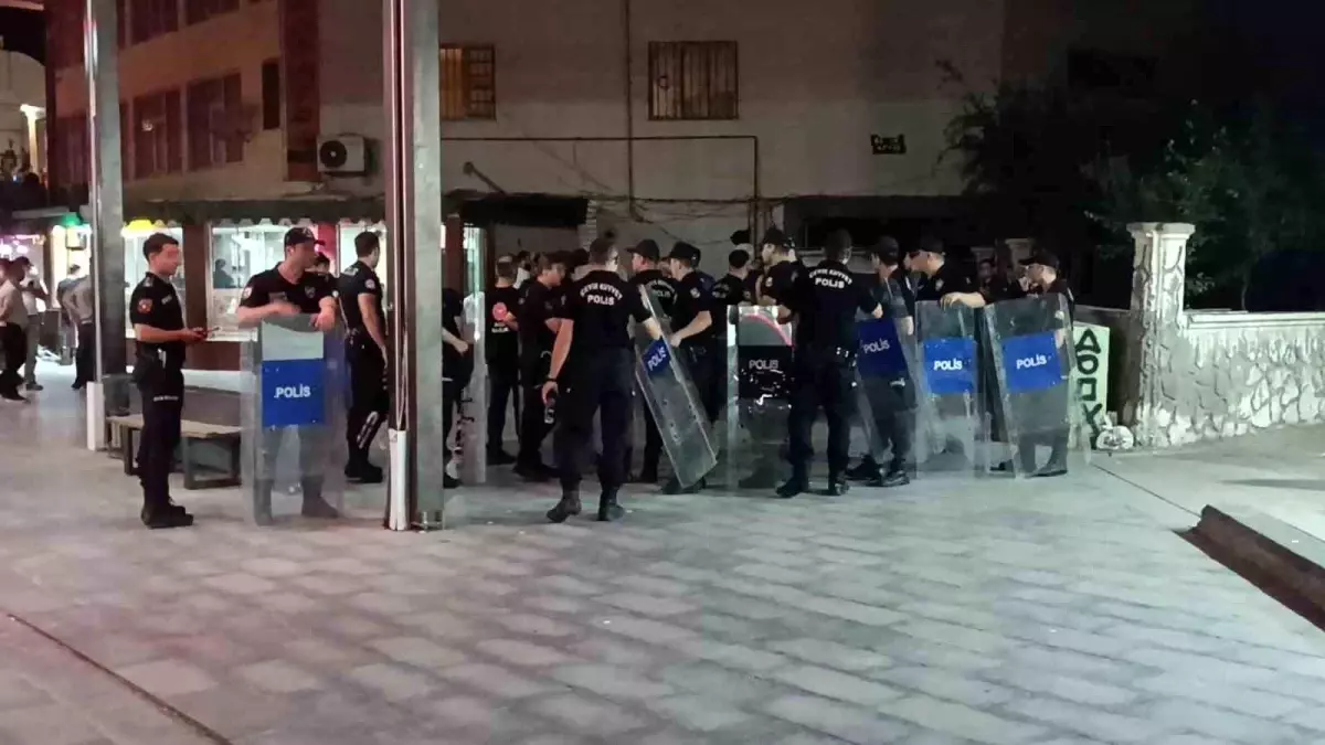 Batman'da Kaçan Şahıs Bıçakla Rehin Aldığı Kendini Teslim Etti