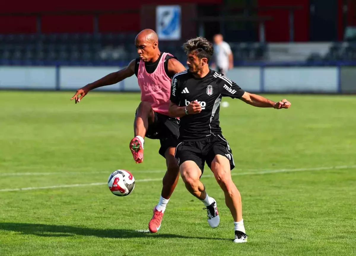 Beşiktaş, Avusturya Kampında İki Antrenmanla Hazırlıklara Devam Ediyor