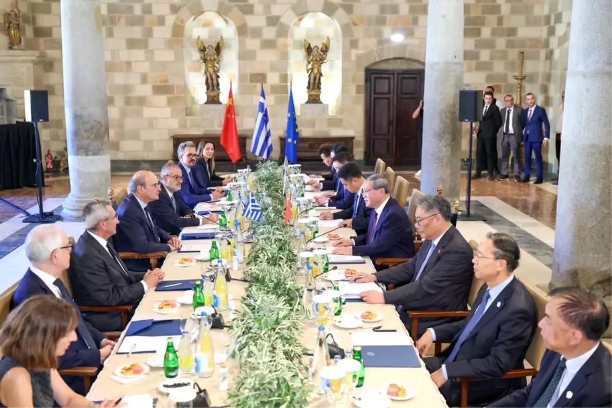 Çin Başbakanı Li Qiang, Yunanistan'da Ekonomik İşbirliği Vurgusu Yaptı