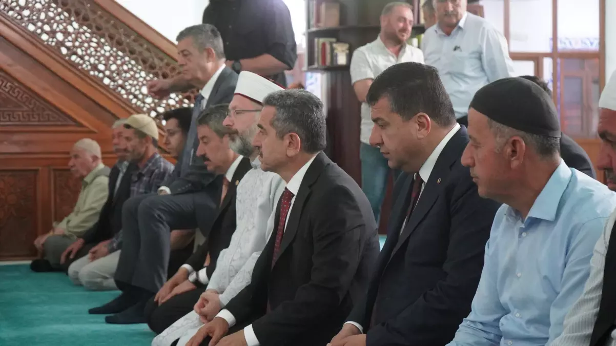 Yangınların Sona Ermesi İçin Dua Edildi