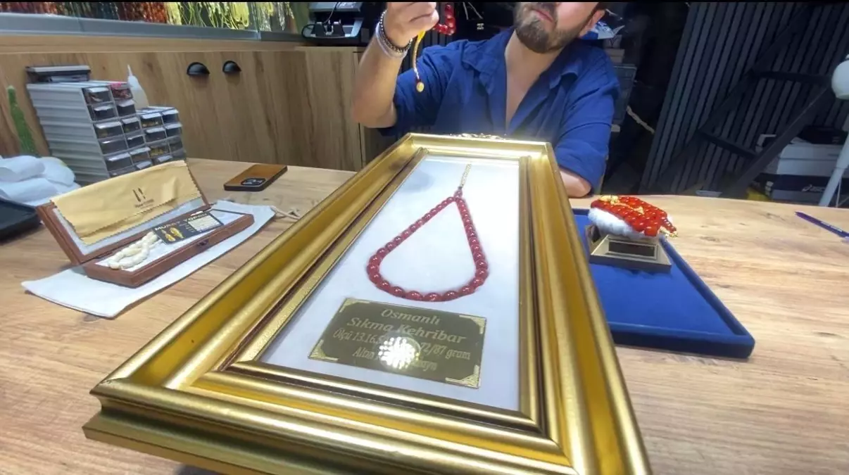 Elazığ'da 1 Milyon Lira Değerinde Osmanlı Kehribarı Tespihler Satışta