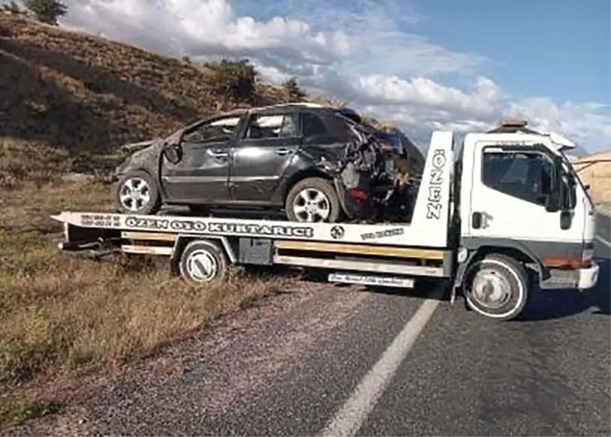 Elazığ'da Takla Atan Araçta 1 Kişi Yaralandı