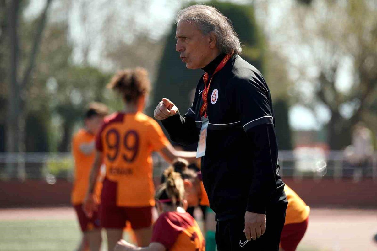 Galatasaray Kadın Futbol Takımı, Teknik Direktör Metin Ülgen ile Yollarını Ayırdı