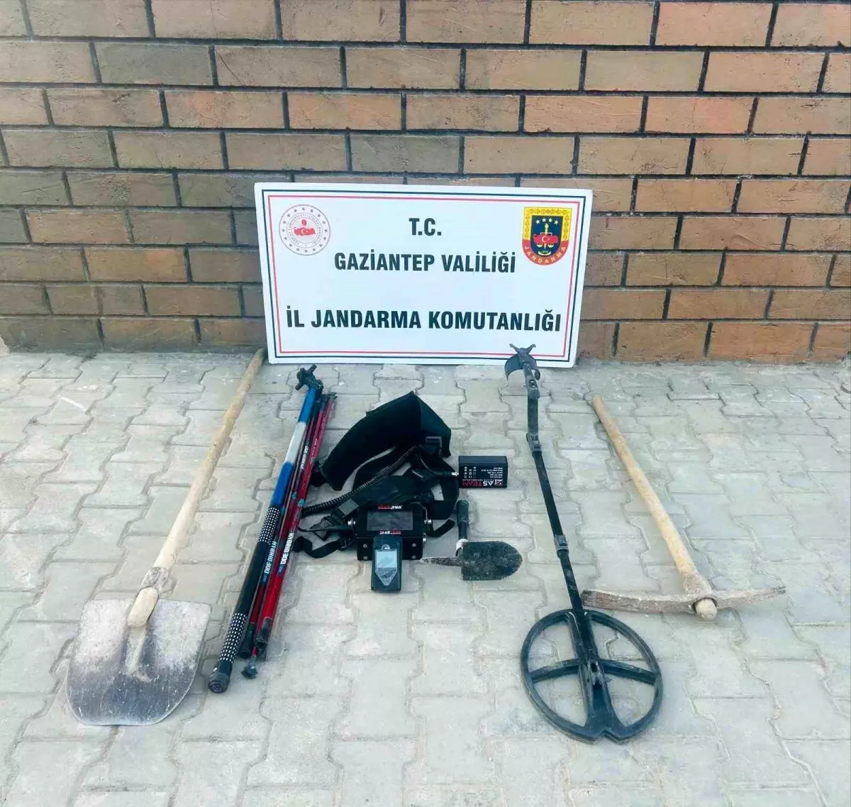 Gaziantep'te Tarihi Eser Kaçakçılarına Operasyon: 9 Gözaltı