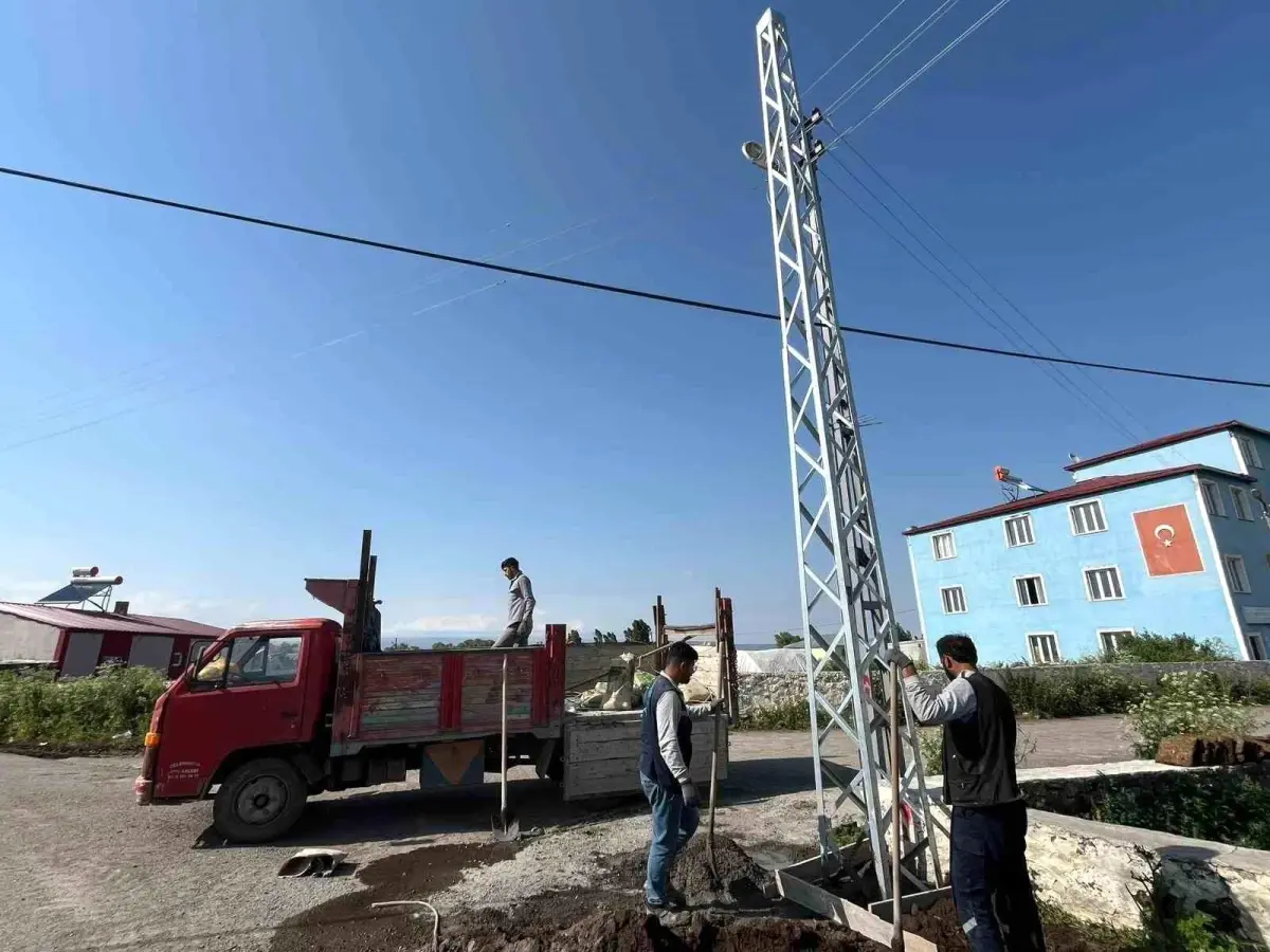 ARAS EDAŞ, Kırsal Alanda Elektrik Direklerini Yeniliyor