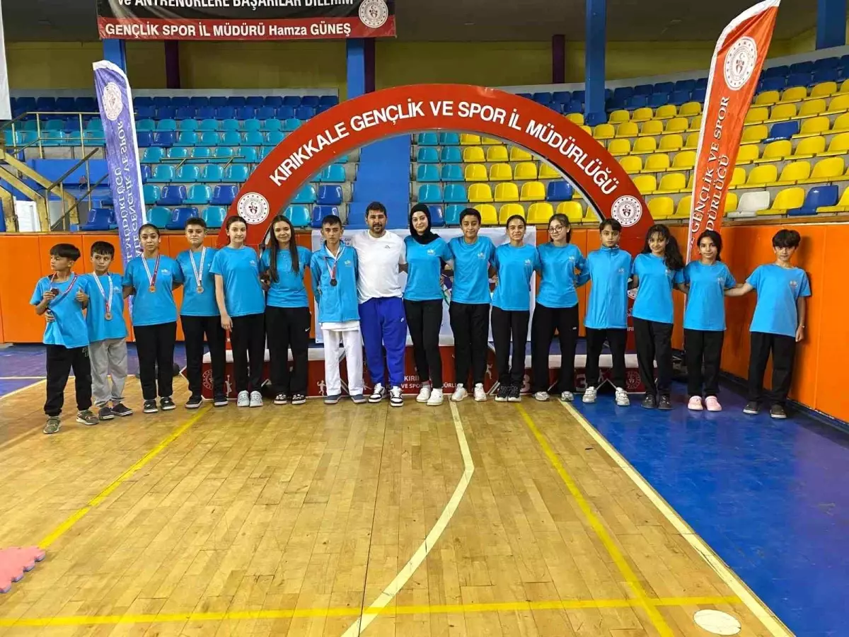 Kayserili Sporcular Anadolu Yıldızlar Ligi'nde 10 Madalya Kazandı