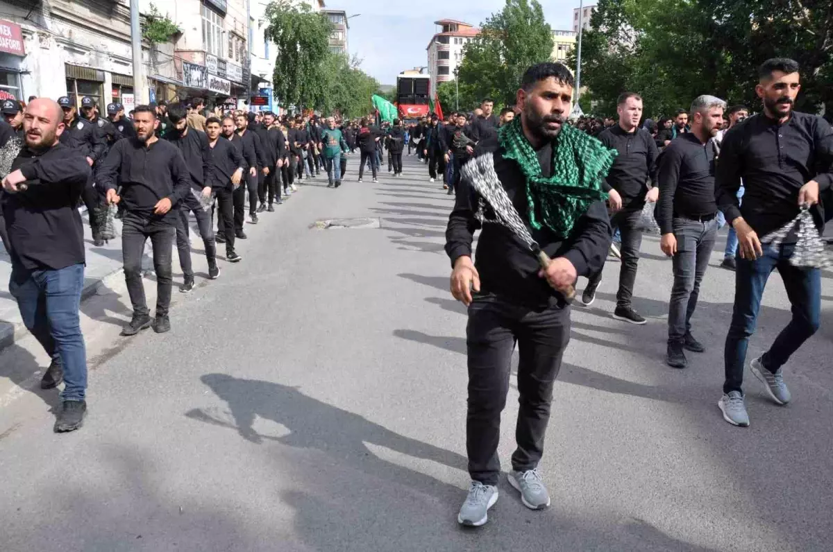 Kars'ta Kerbela'da Şehit Düşenler Anıldı