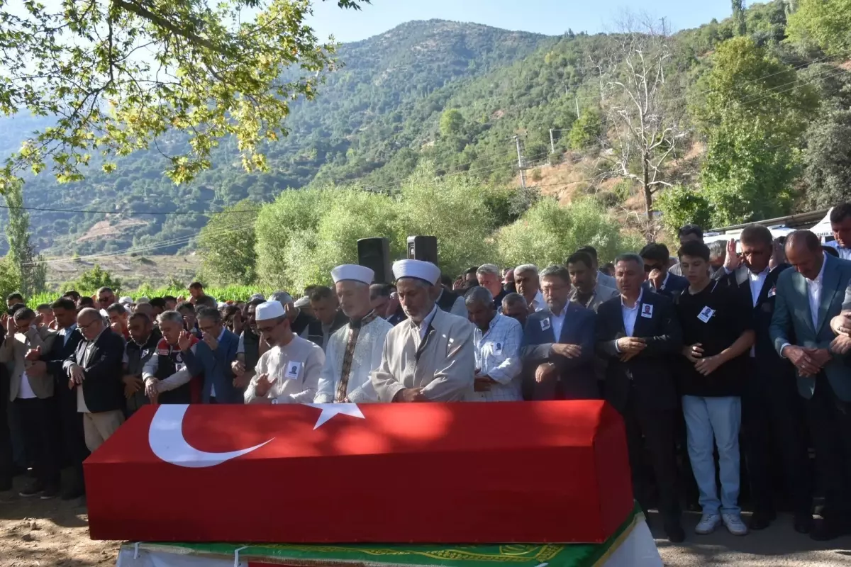 ŞEHİT ORMAN İŞÇİSİ ŞAHİN, SON YOLCULUĞUNA UĞURLANDI