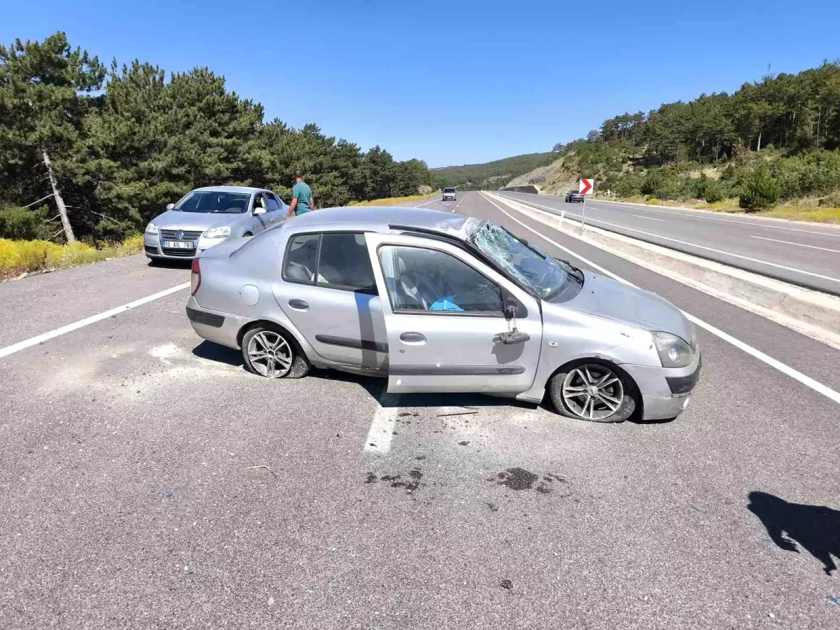 Tavşanlı'da Otomobil Takla Attı: 3 Yaralı