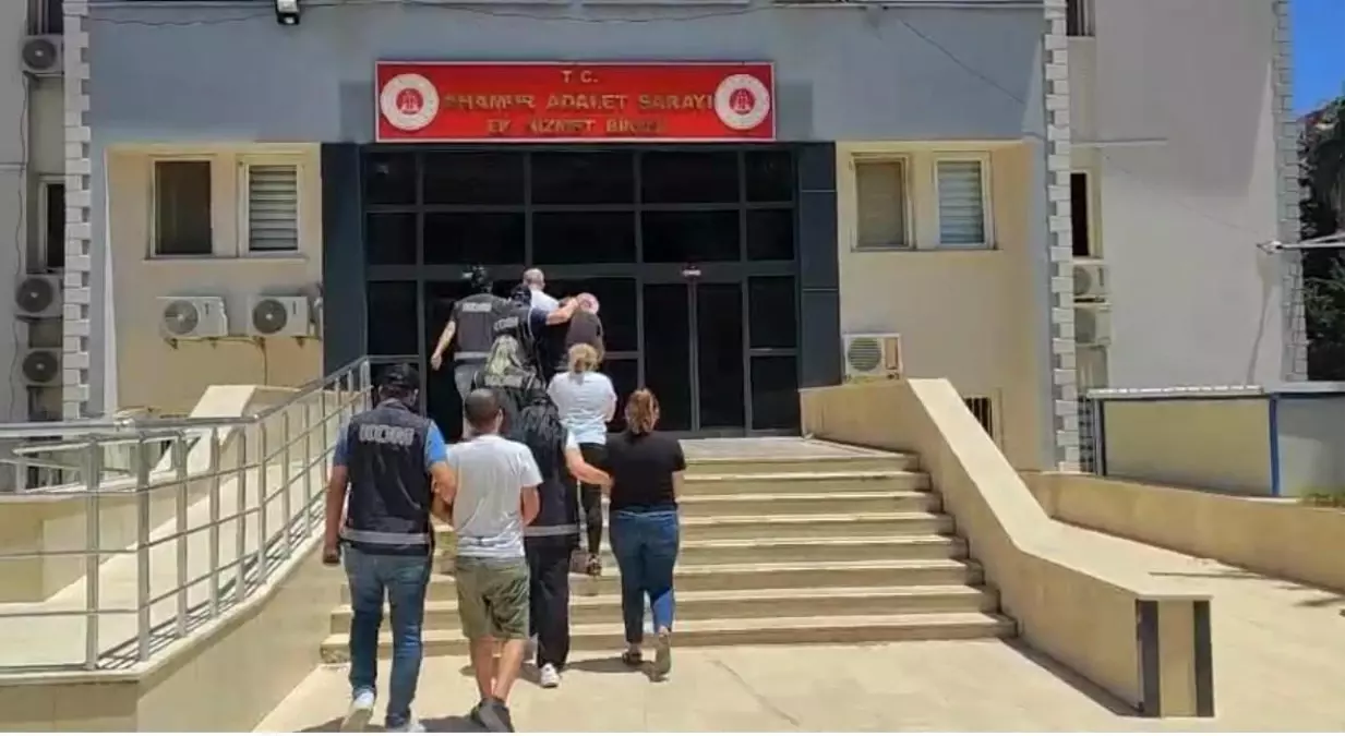 Mersin'de Tefecilik Operasyonu: 5 Şüpheli Yakalandı