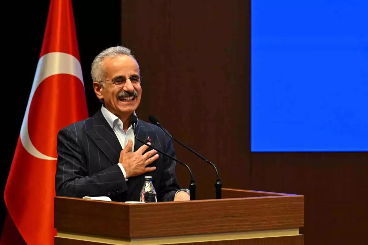 Ulaştırma ve Altyapı Bakanı Uraloğlu: 'Esenboğa Metromuzun yeni projesini 2 aya kadar bitirmiş olacağız'