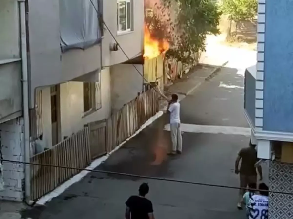 Avcılar'da Garaj Yangını: Vatandaşlar Müdahale Etti