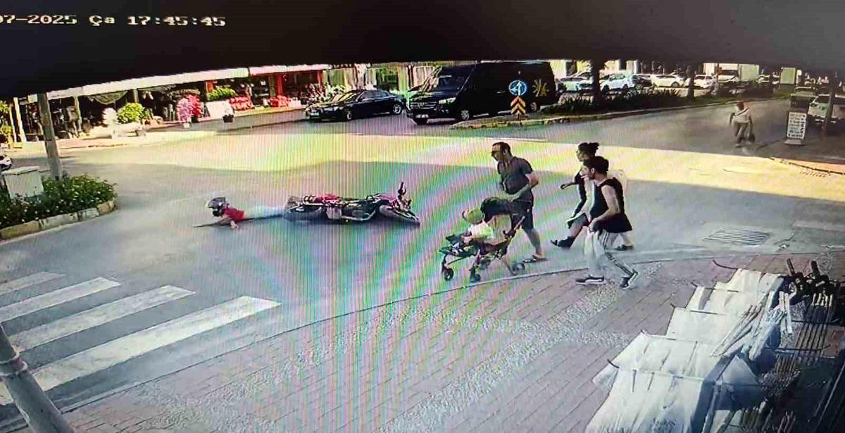Antalya'da 1 Saatte İki Motosiklet Kazası: 1 Yaralı