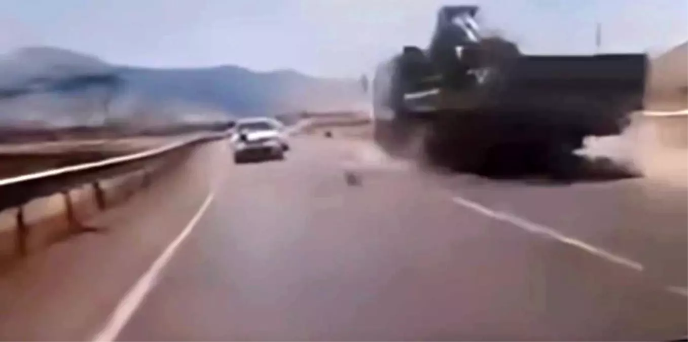 Bitlis'te Motosiklet Sürücüsü Hatalı Sollama Nedeniyle Hayatını Kaybetti