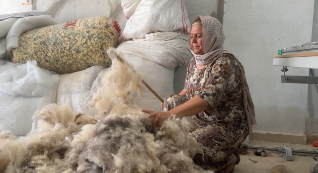 She started a business with the wool she collected from the trash