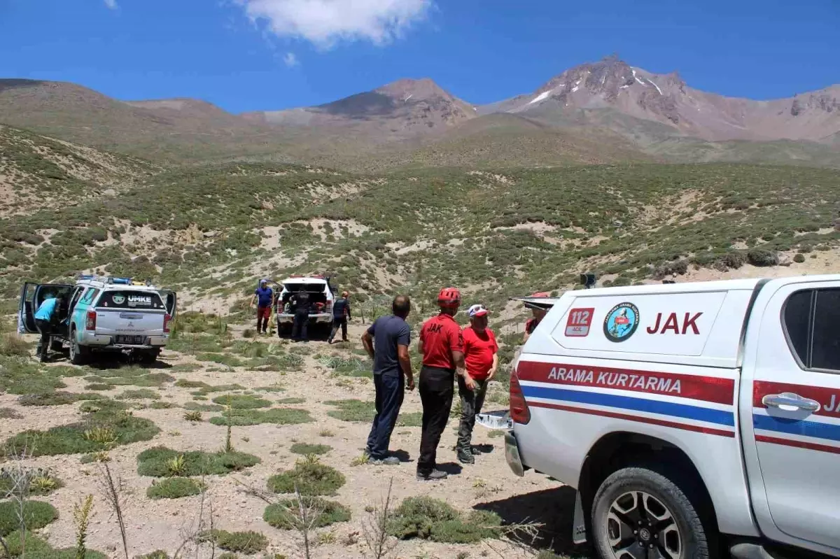 Kayseri'de Dağcıları Kurtarma Çalışmaları Başlatıldı