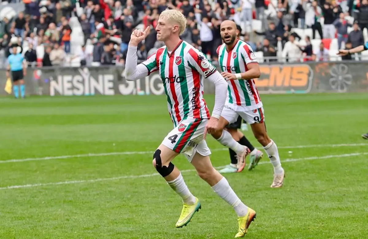 Karşıyaka'da Futbol İç Transferi Başladı