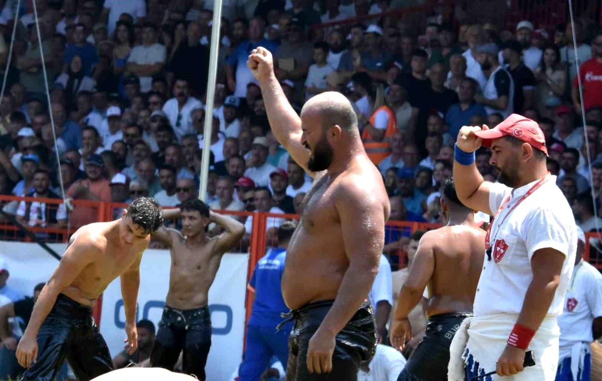 Kırkpınar Yağlı Güreşleri'nde Finalistler Belli Oldu