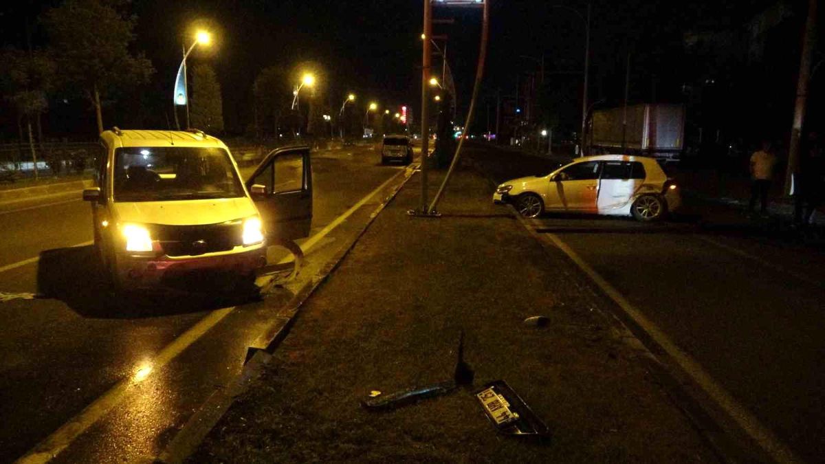 Malatya'da Trafik Kazası: 2 Yaralı